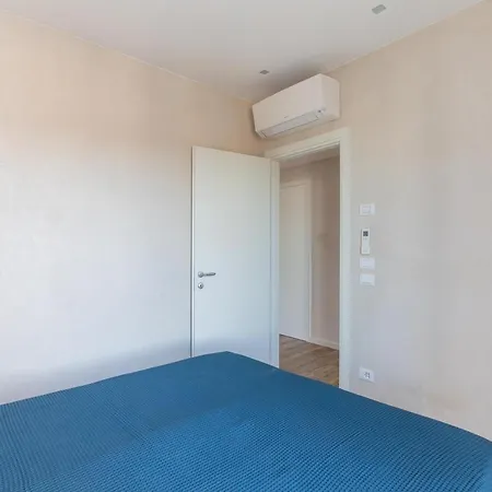 Appartement Beachfront Penthouse With Private Parking