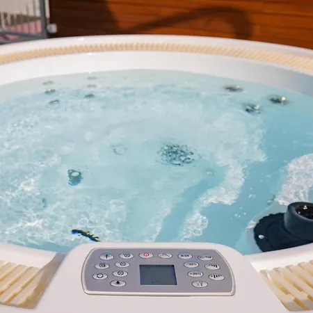 Apartment Beachfront Penthouse With Private Parking *